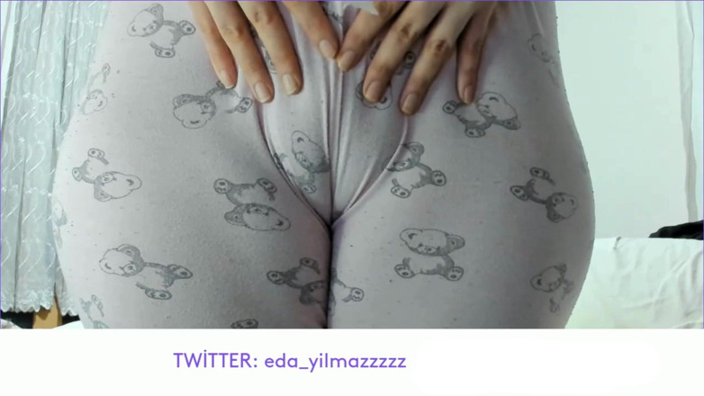 Bigass_sexy_bigboobs: Camel Toe- Pi̇jamayla Masturbasyon- Turk Porno- Turk MILF