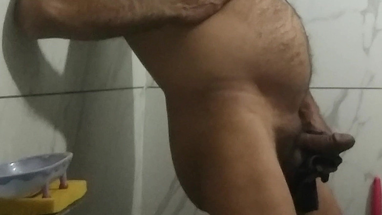 Myplayx: Banyoda yarağımla oynuyorum