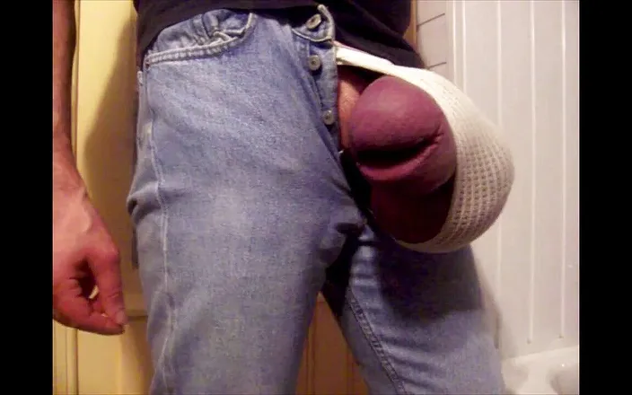 Monster Meat: Extreme cockpumping /big bulge