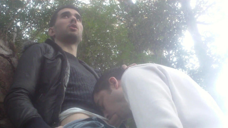 Robyn 3Some: 야외 섹스