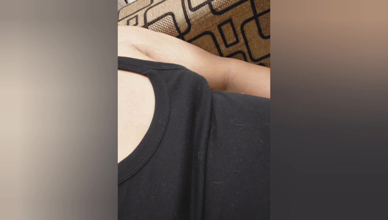 XShilpa: Genç bir işadamı otel odasında güzel bir kızı işe aldı