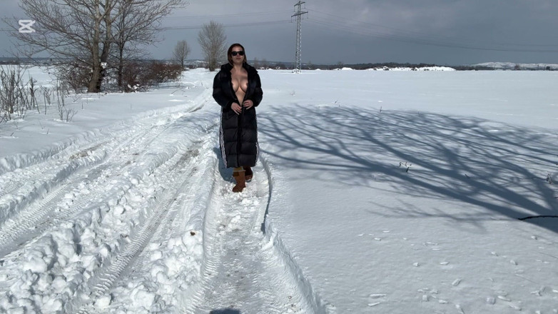 444bigboy: Blowjob Outdoor in Snow