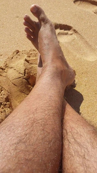 Ladysilva am strand im höschen