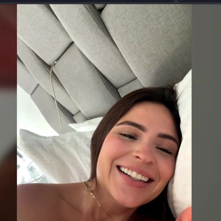 Ayumi Hall: Uyandıktan Hemen Sonra Yataktayken Sikilmek Gibi