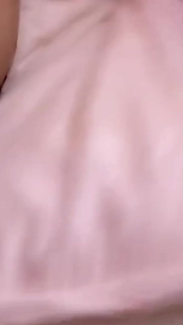 Salma Arab: Sexy ama de casa milf folla hijastro tiene orgasmo épico tembloroso