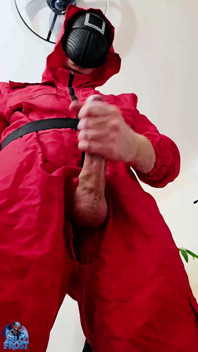 Masturbare în joc cu squid - futai cu păpușă și șarjă mare de spermă