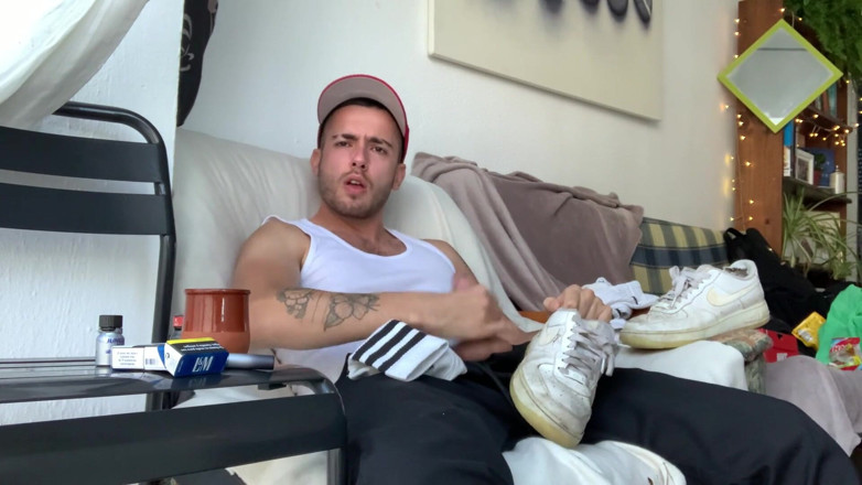Ridley Dovarez | Gaysight: Welkom David Luca! Maak het jezelf comfortabel en raak een...
