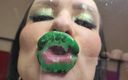 Princess18_: Rossetto verde lucido paffuto bimbo bacia 4k ultra HD