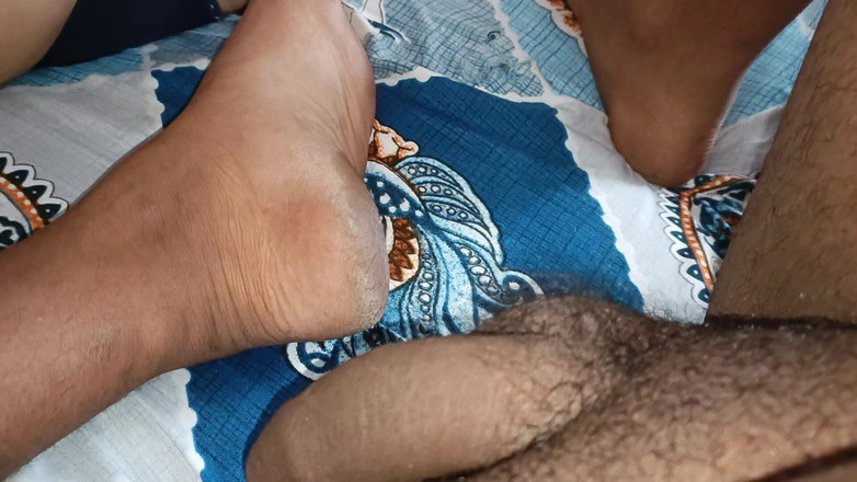 Catchybusty: देसी एनसीआर भाभी चाहती हैं कि मैं निजी तौर पर बहुत जोरदार चुदाई कर रहा हूं