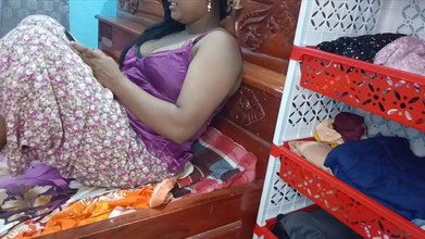 Skakoi: Awek desi bercakap dengan bf real sexs