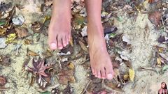 Pink Foxx: Step-mommy Shows off Her Feet While Outdoors