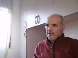 Spectacol pe 27 decembrie cu privat și cur pe afișare