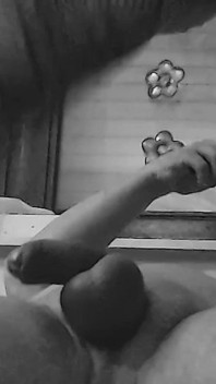 In Piedi E Sdraiati. Incontro Segreto Tra Vecchi Amici