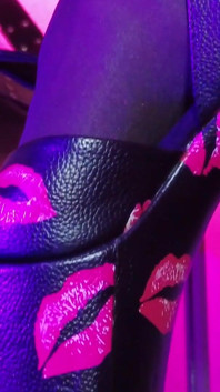 Seksowny Duży tyłek MILF Dominatrix Eva Lateks Mistress Wet Pussy Lick Slave w maski Art Fetysz BDSM