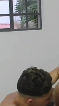 Je regarde un film porno avec la femme d’à côté