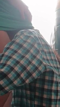Dua puan lesbian menggunakan awek hamba untuk keperluan seks mereka