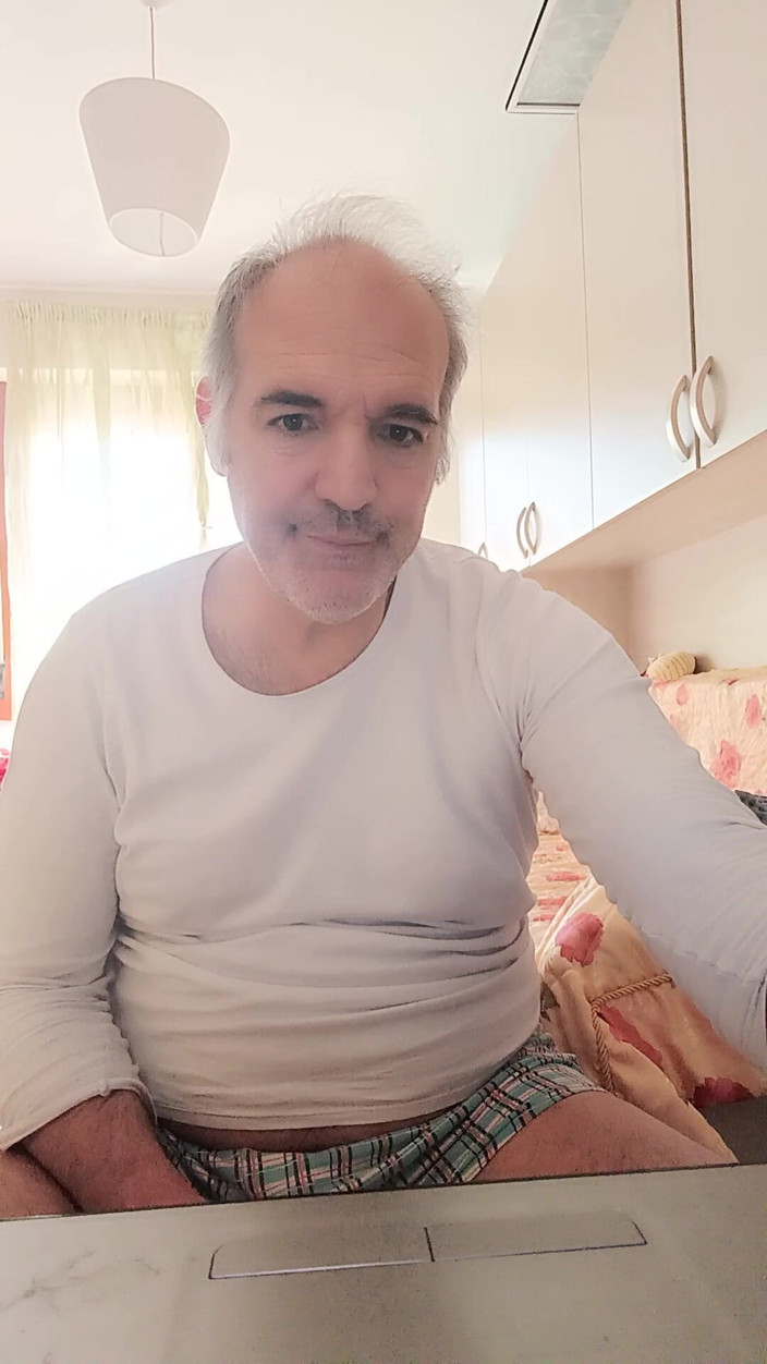 Setesesso7: Starý nevlastní táta prase masturbuje a dělá se mokrým do...
