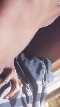 Ma grosse bite sent le gros cul de XVideos se serrer