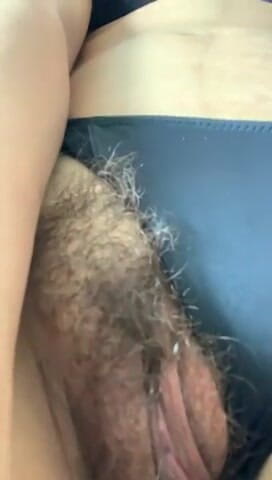 LatinaMilf93: sone ka dildo