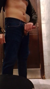Indian Young Boy Masterbating in Her Bathroom H.j - Hemoshovel