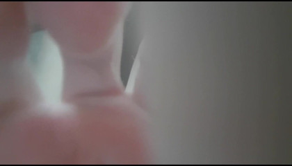Erotic Tanya: Kinky ASMR JOI con i piedi sott'acqua