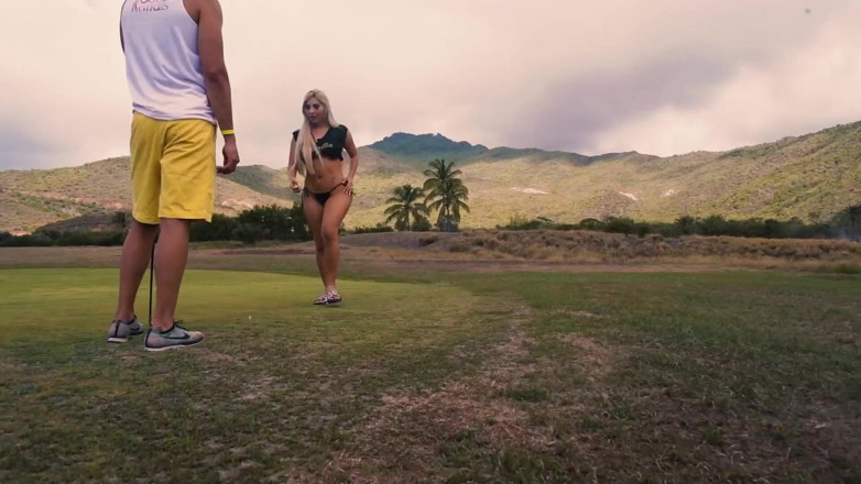 Good Girls Mansion: Pongo mi mano en mi coño y lo abre por...