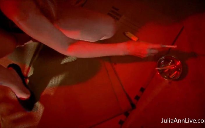 Julia Ann: Classic Julia Ann Smokin