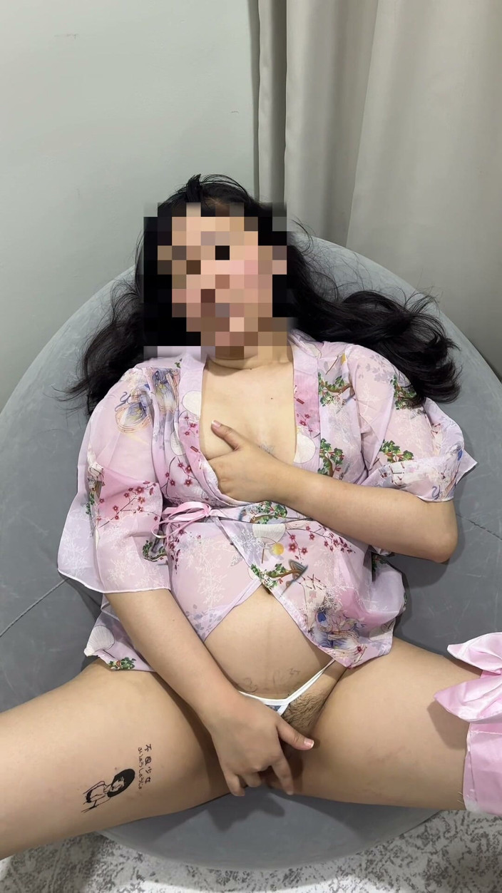 Shasha Idrina: Come and insert your cock inside my pussy
