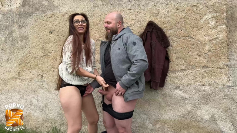 Porno Baguette: Chouqxxx, Sexy MILF, Loves Sex Outdoors