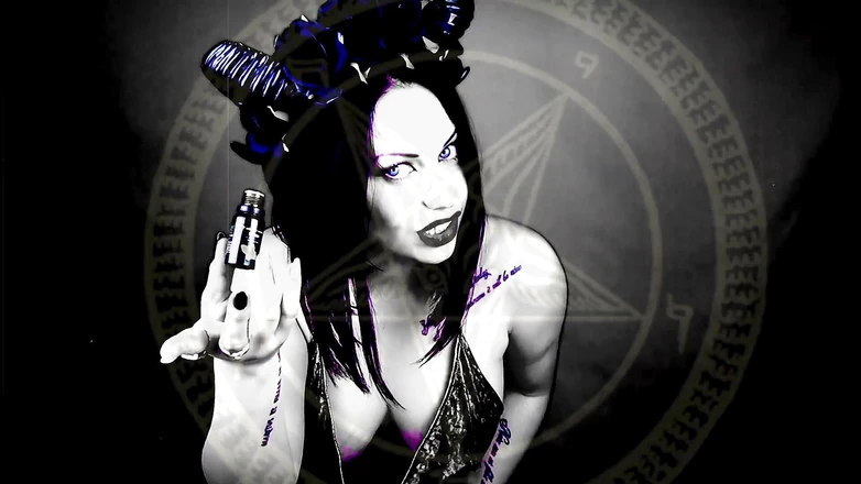 Goddess Misha Goldy: Démonský lektvar vás potrestá za chtíč a udělá z vás...