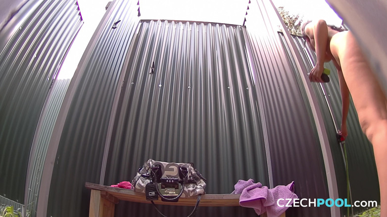 Czech Pool: Piscina checa 14: milf exclusiva