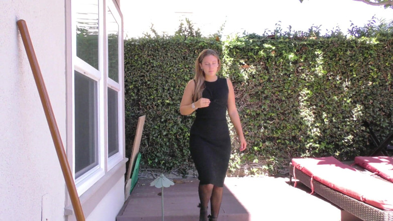 Get Your Fix: Housewife Loves Casual Extramarital Sex