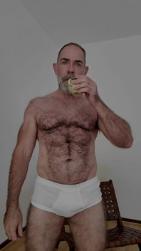 Sexy Hairy Muscle Bear