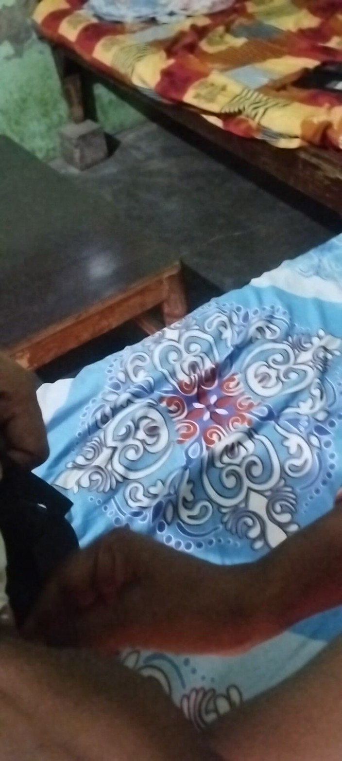 Suman porn: Sesso in un villaggio fatto in casa