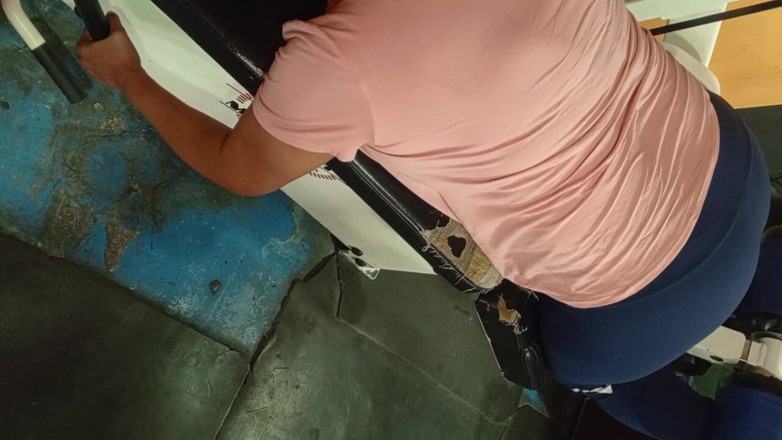 BigassMILF40: Ich lade den dicken arsch aus dem fitnessstudio nach ihrer...