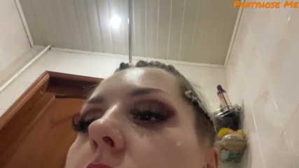 Pantyhose me porn videos: Si comel blonde bermandi dalam pantyhose tan