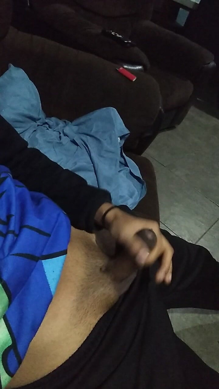 AlexAlejandro13: Cả lạnh và mưa