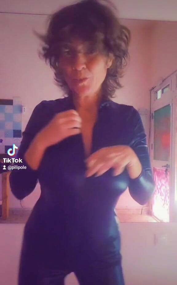 Sensualpolestar: 아침 미시 젖탱이