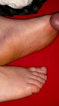 Footfetish kaki bagus amatir