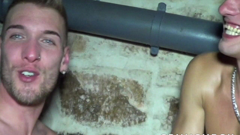 Jess Royan XXX: Schwuler wird roh von hetero adboy gefickt