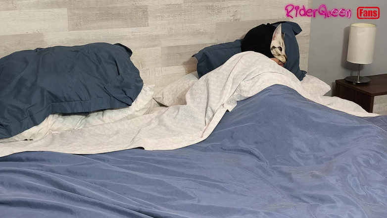 Riderqueen: Amorevole matrigna, Fan Solisti al rallentatore, a letto