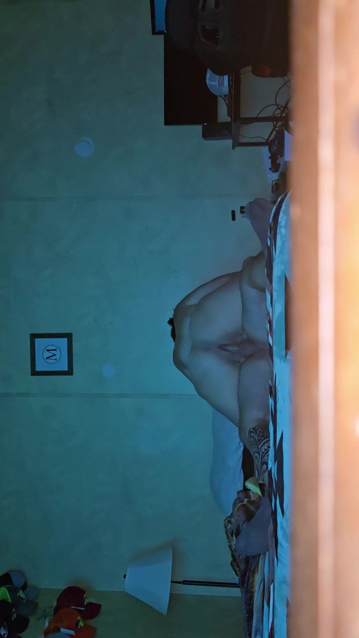 PhatAssesAndCreampies: 그녀의 쪼이는 보지를 따먹고 내 자지를 따먹게 해줘