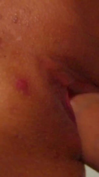 La rossa si fa scopare il suo buco spalancato