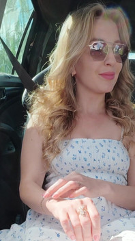 Emily Love के साथ एक दिन भाग 1