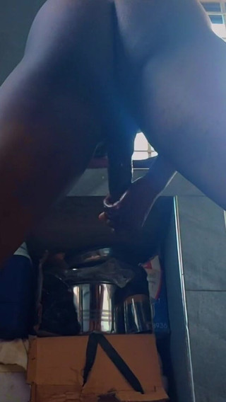 Bbc-godaddy: Ev çocuğu hizmetçi milyoner madama mastürbasyon yapıyor iş arkadaşı tarafından sikiliyor...