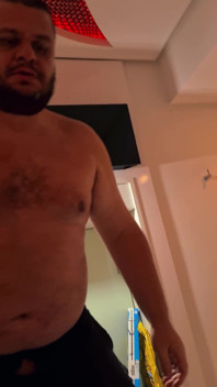 POV มัดติด+อาบน้ำ.mp4