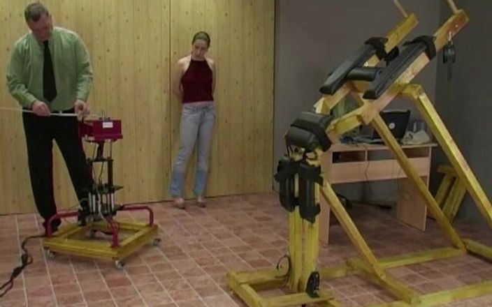 The Spanking Machine: Shannon palmada máquina - caning