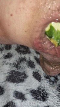Você não vai acreditar no nascimento de uma boneca grande da bunda de um femboy!