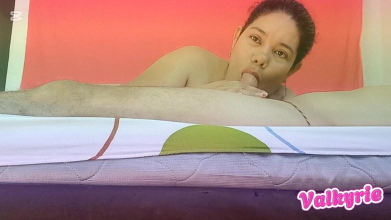 Valkyrie and Luigy Couple: La bella moglie fa ciò che ama di più