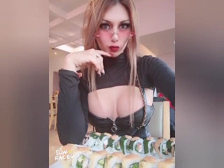 Barbietransxxxx: tranny v autě se svým milencem má sex